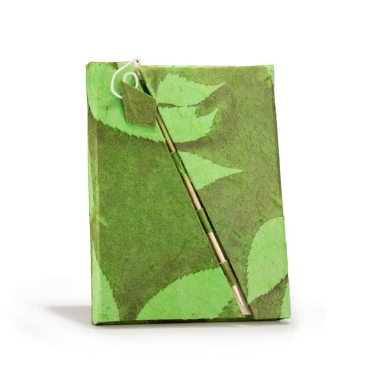 Blomstret mos grøn lokta notesbog | 15 x 12 cm